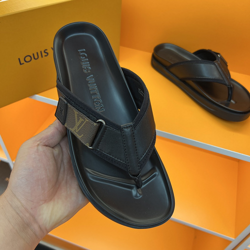 LV Men_s Spring and Summer slippers Synchronous 38-45-39209261